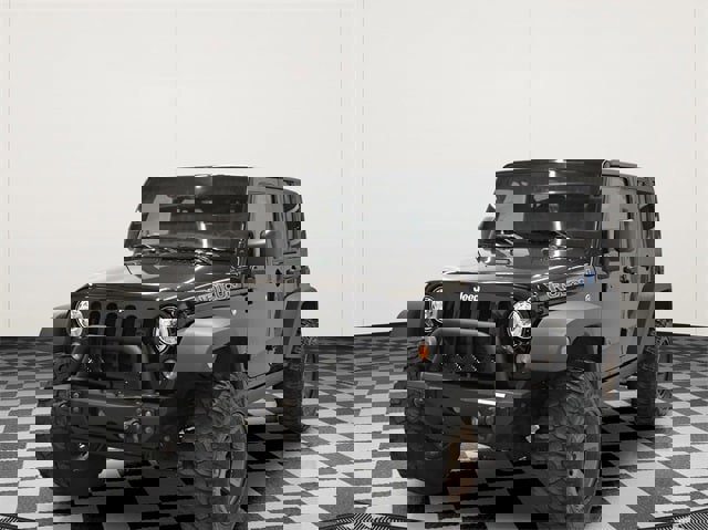 Used 2017 Jeep Wrangler Unlimited Rubicon w/ Cold Weather Group image 5