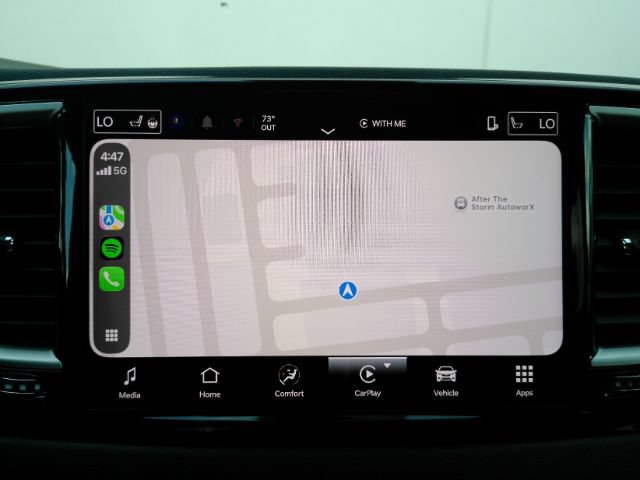 Used 2025 Chrysler Pacifica Select FWD image 10