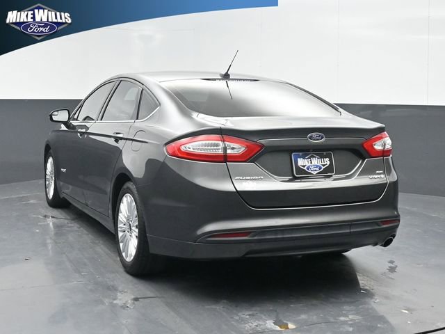Used 2016 Ford Fusion SE image 5