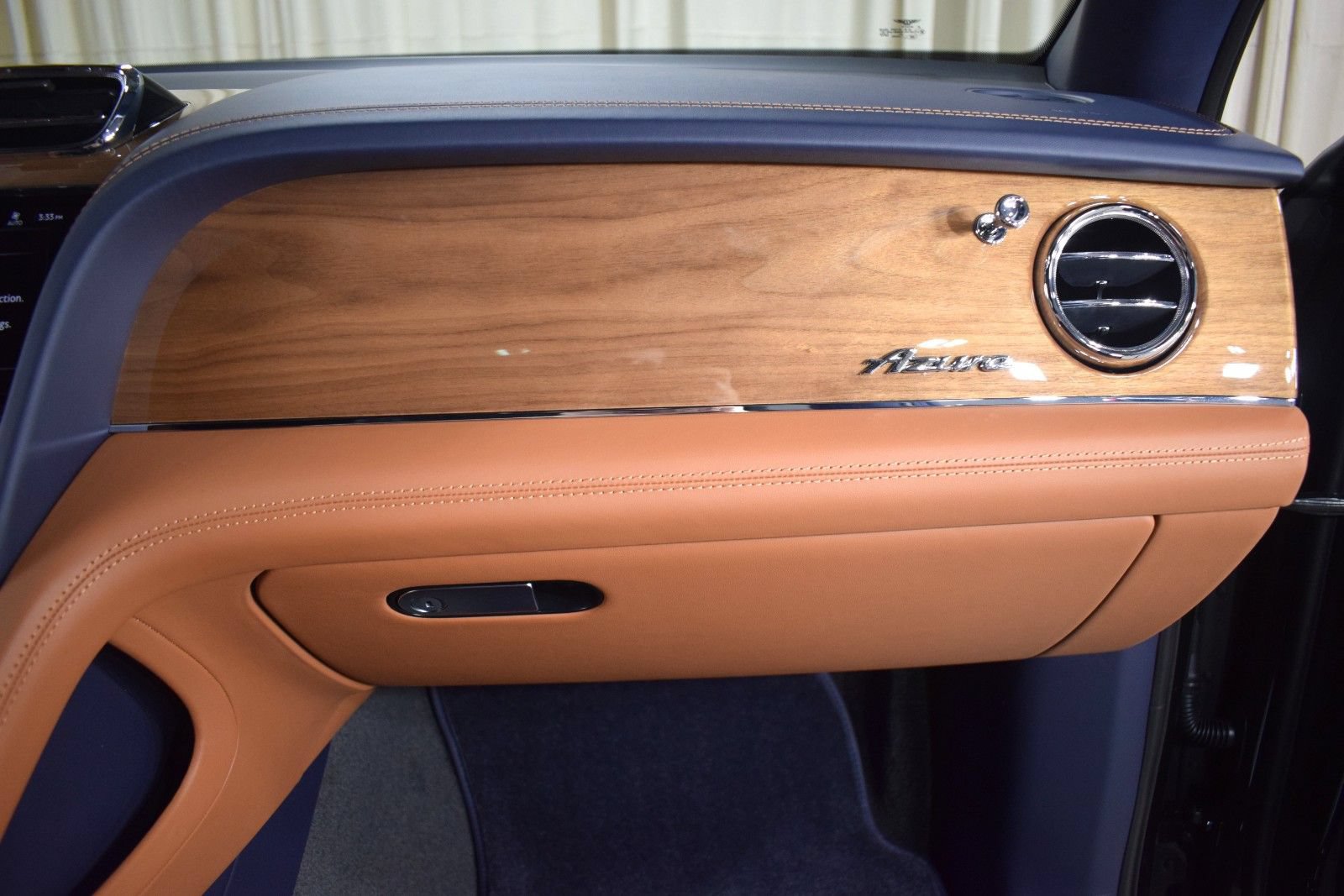 New 2026 Bentley Bentayga AWD/4WD image 27