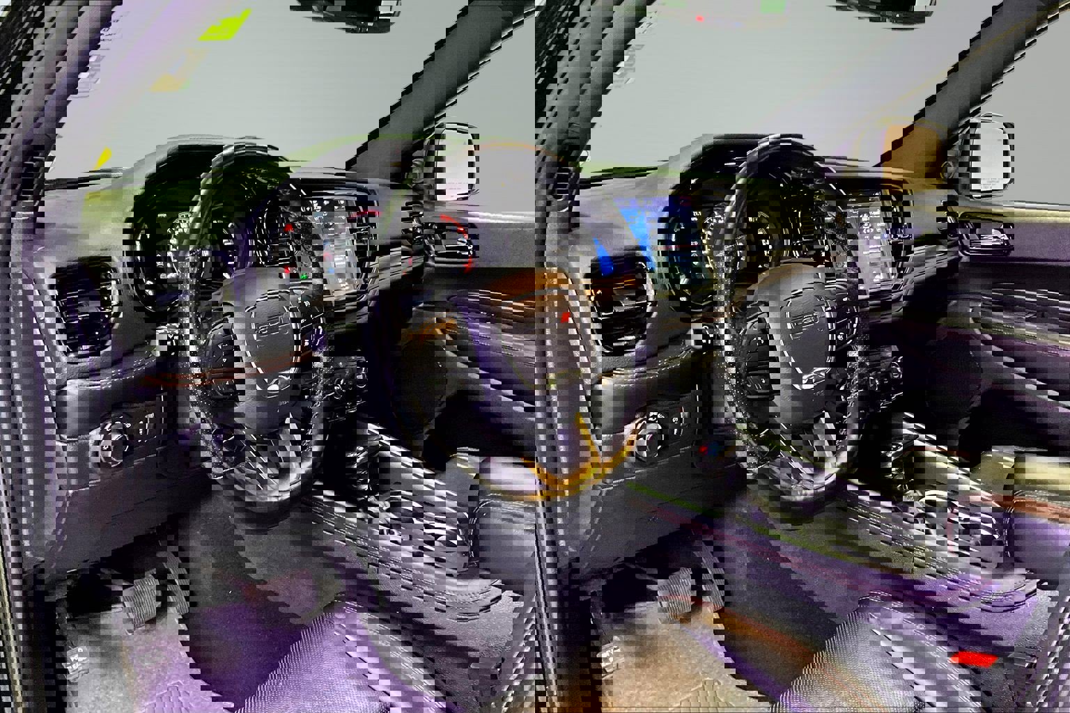 Used 2024 Dodge Durango GT image 16