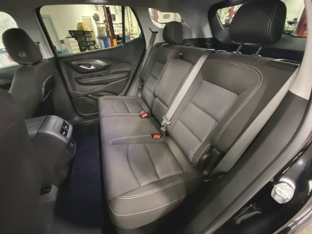 Used 2024 GMC Terrain SLE w/ Driver Convenience Package FWD image 23