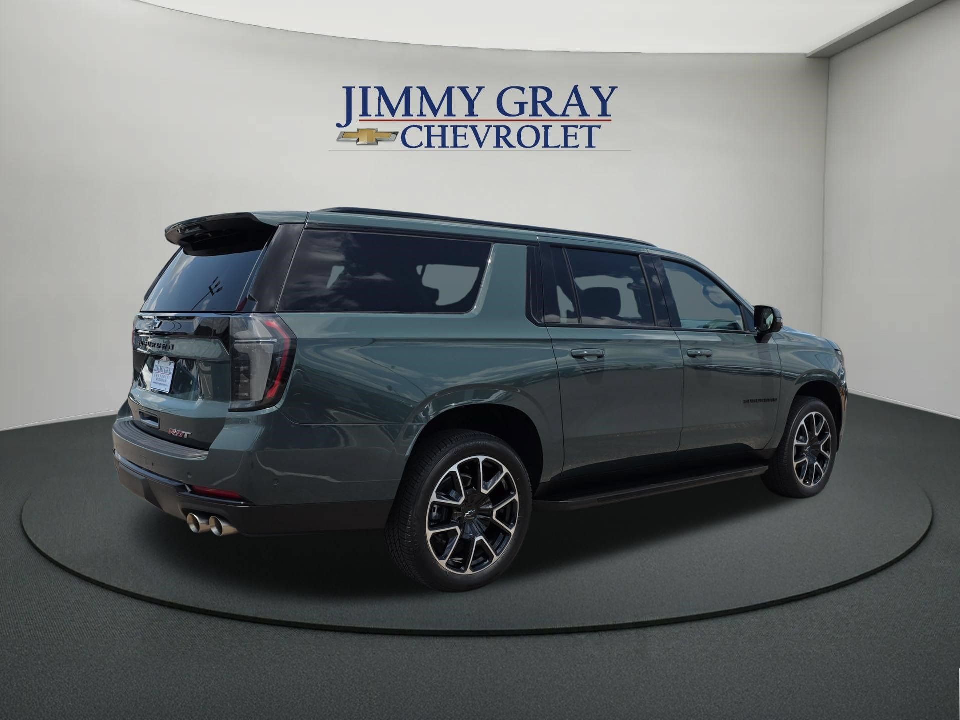 Used 2026 Chevrolet Suburban RST w/ Comfort Package RWD image 5