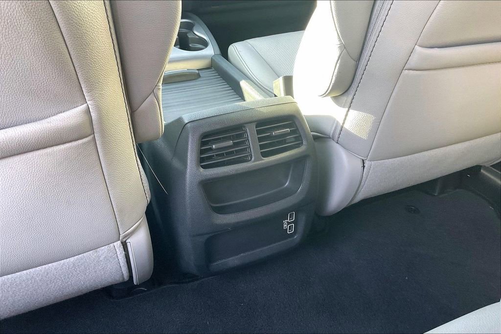 Used 2023 Honda Passport EX-L image 30