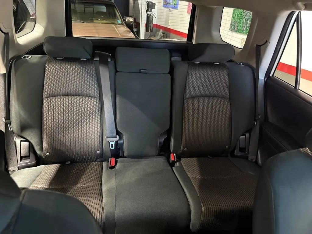 Used 2019 Toyota 4Runner TRD Off-Road AWD/4WD image 19