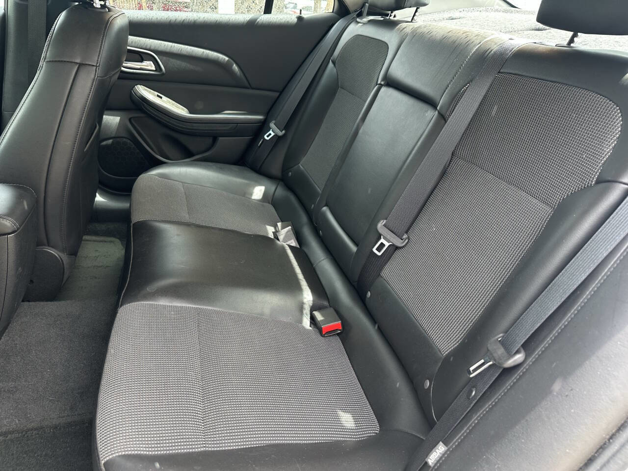 Used 2015 Chevrolet Malibu LT w/ Power Convenience Package image 18