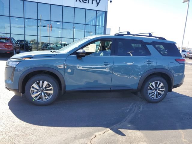 New 2026 Nissan Pathfinder SL image 4