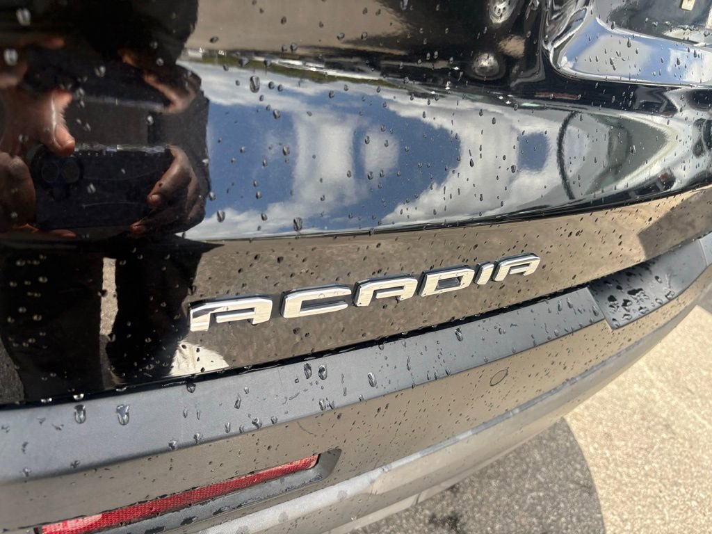 Used 2020 GMC Acadia AT4 w/ Driver Alert Package II image 8
