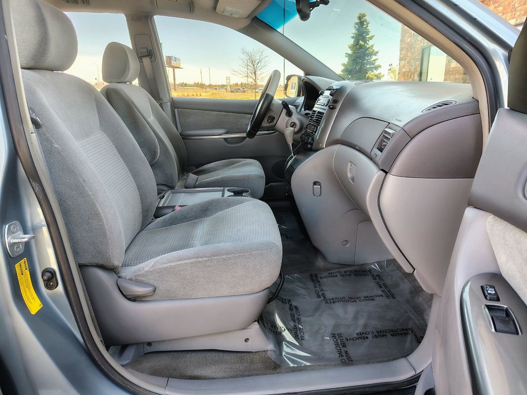 Used 2006 Toyota Sienna CE FWD image 17
