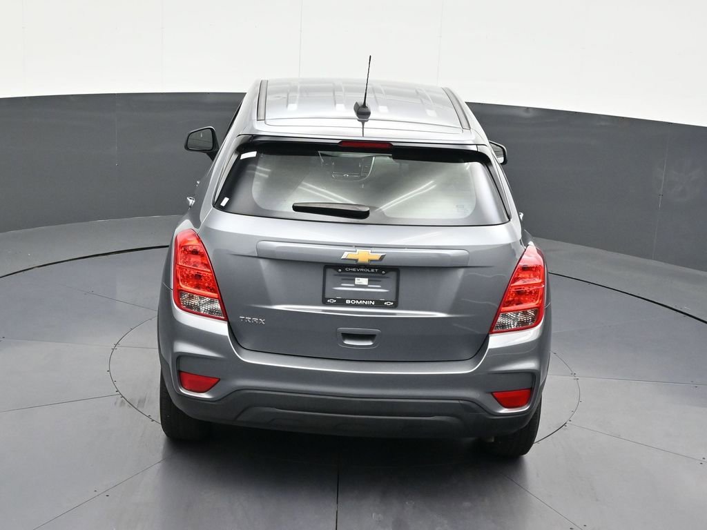 Used 2020 Chevrolet Trax LS image 18