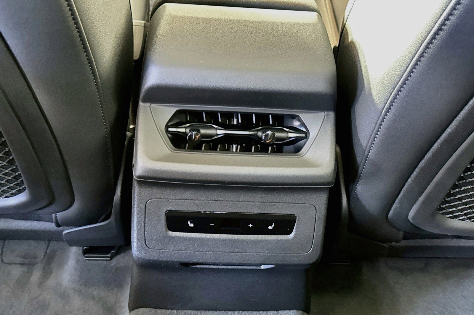 New 2027 Audi A6 e-tron Prestige AWD/4WD image 21