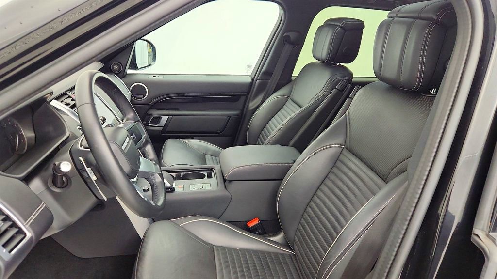 Used 2023 Land Rover Discovery HSE R-Dynamic image 20