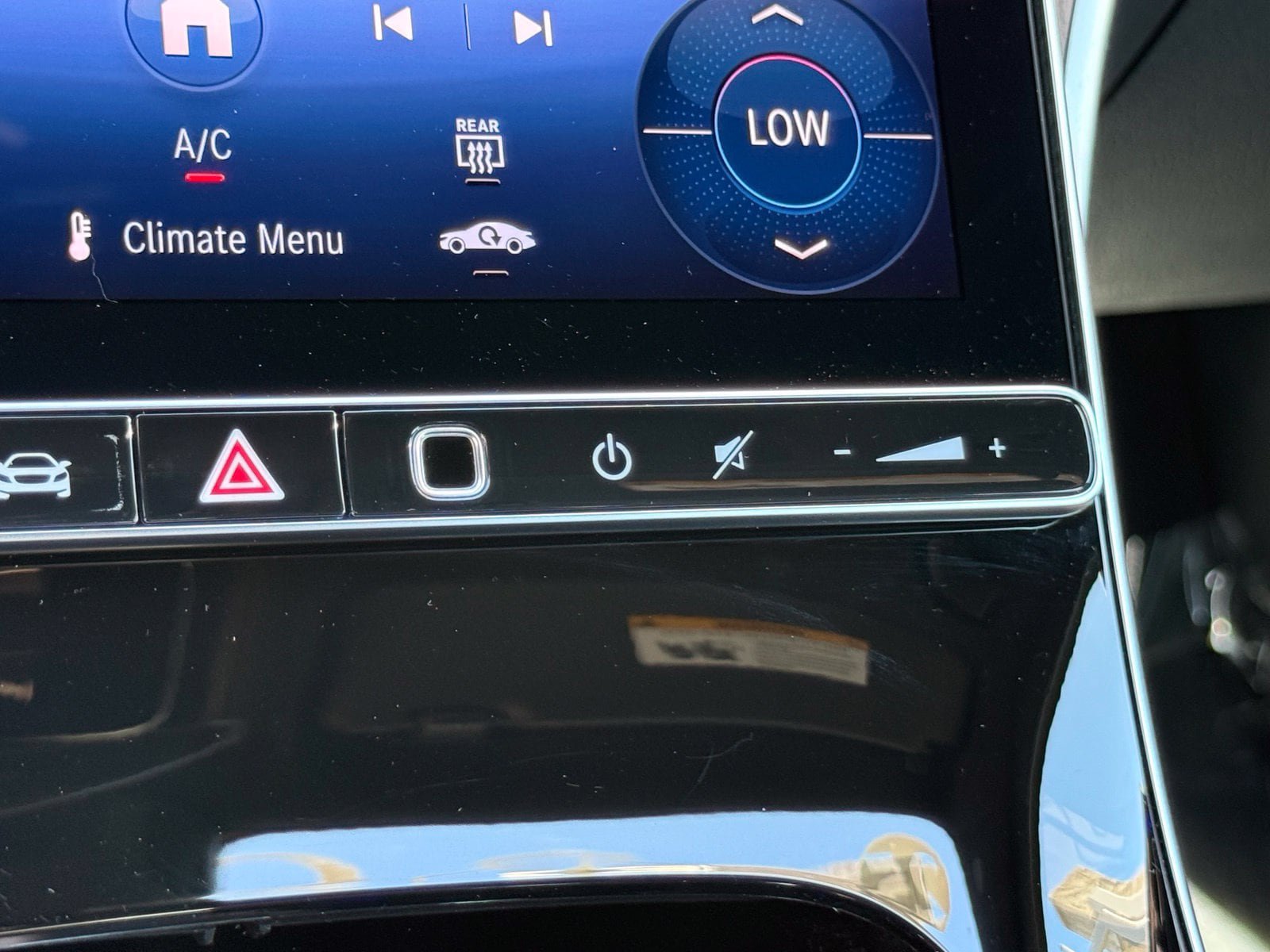 Used 2025 Mercedes-Benz C 300 Sedan image 35