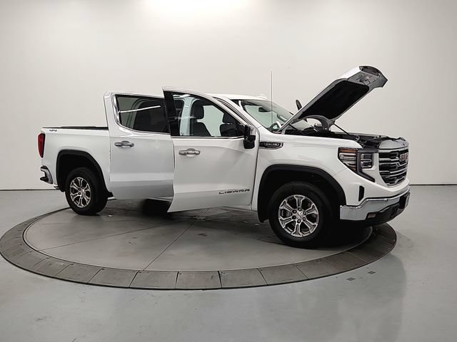 Used 2025 GMC Sierra 1500 SLT AWD/4WD image 10