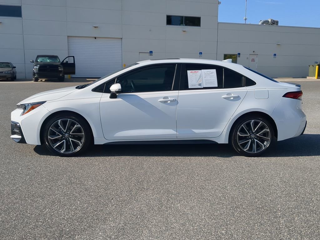 Used 2022 Toyota Corolla XSE image 16