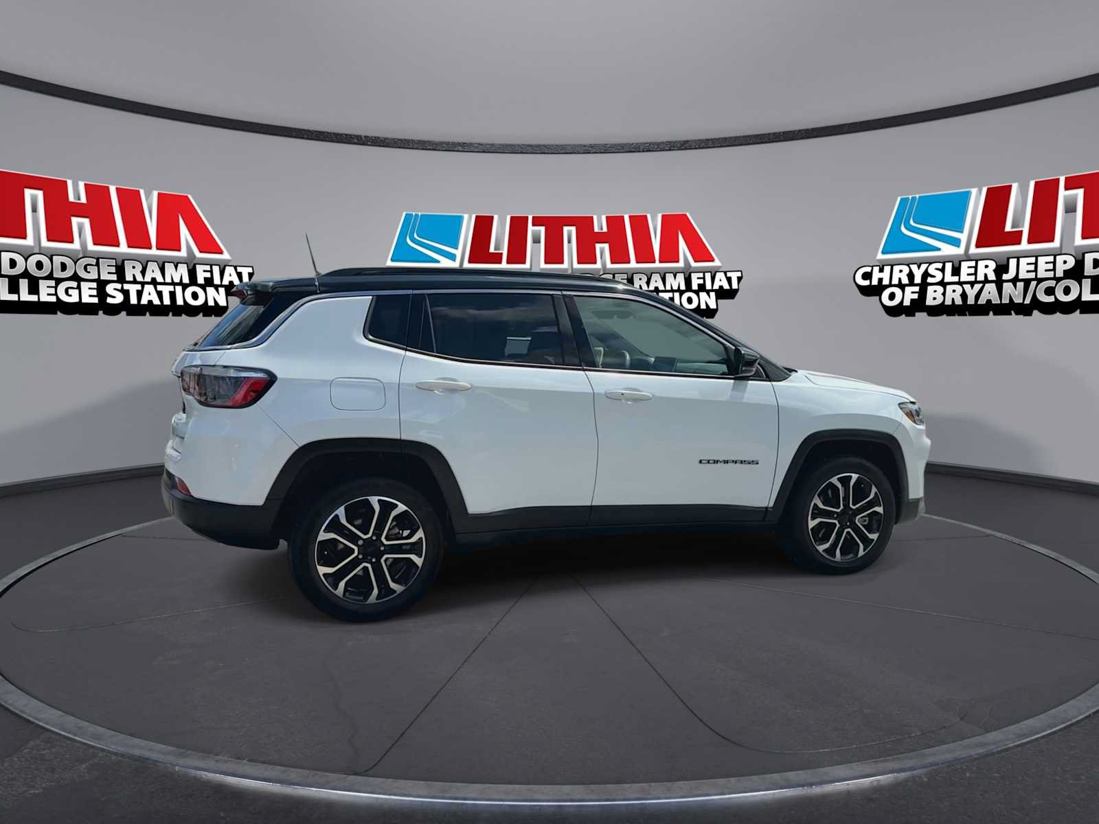 Used 2023 Jeep Compass Limited AWD/4WD image 8