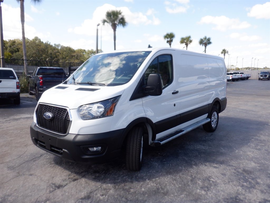 Used 2024 Ford Transit 250 LOW Roof w/ Exterior Upgrade Package image 22