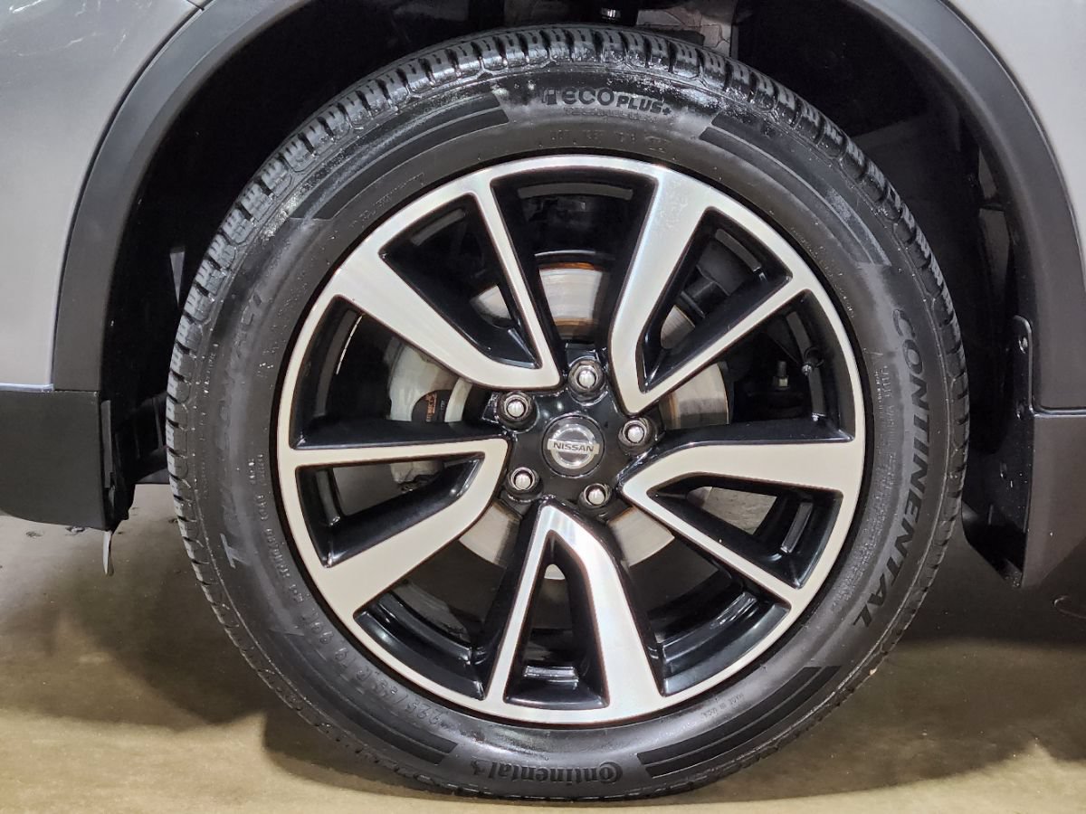 Used 2020 Nissan Rogue SL AWD/4WD image 28