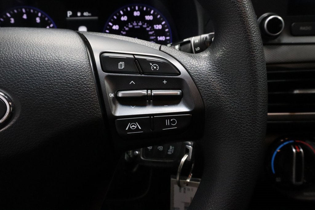 Used 2022 Hyundai Kona SE image 28