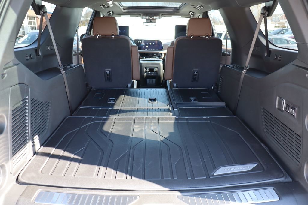 New 2026 Chevrolet Suburban High Country image 40