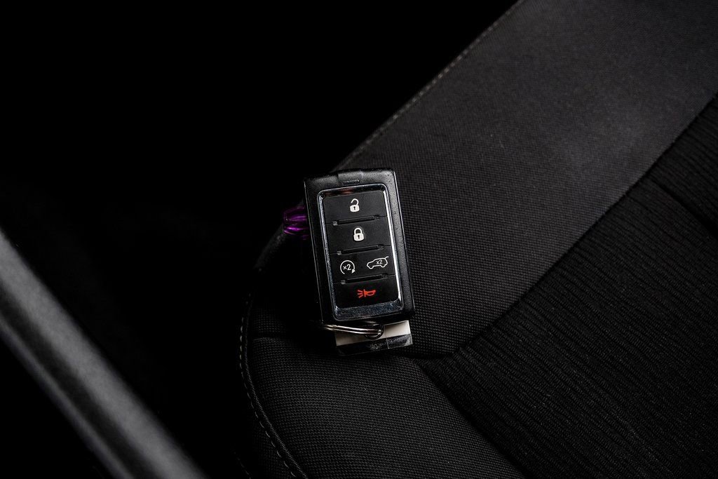 Used 2023 Jeep Grand Cherokee Laredo w/ Luxury Tech Group I image 69