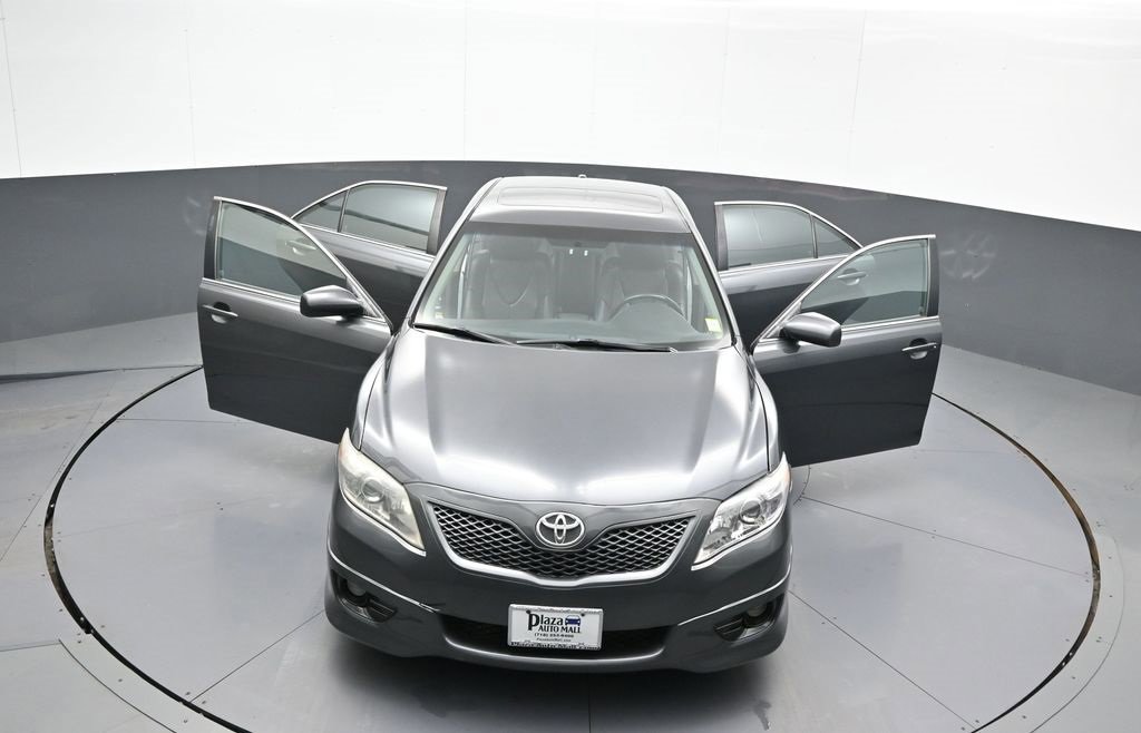 Used 2011 Toyota Camry SE image 46