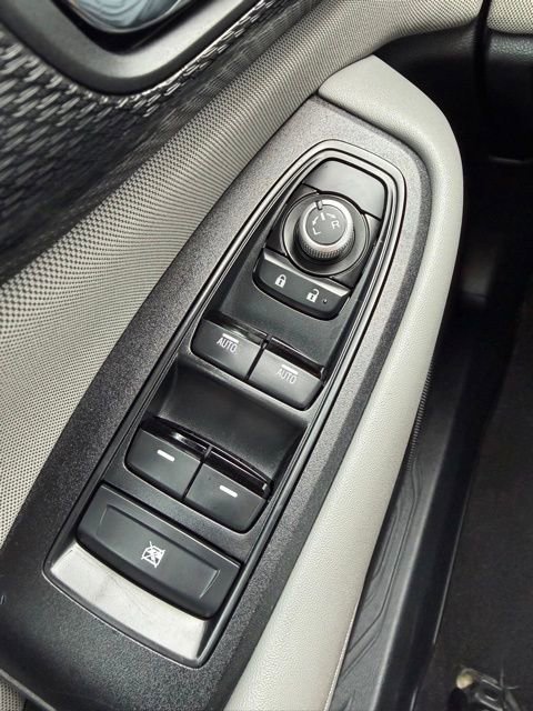 Used 2025 Subaru Legacy Premium image 17