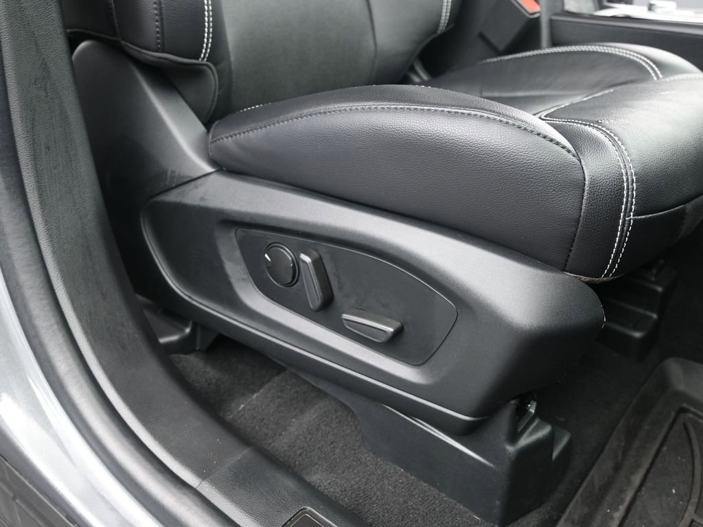 Used 2024 Ford Explorer ST w/ Equipment Group 401A image 29