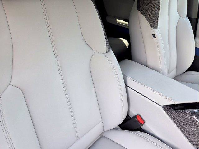 New 2027 Cadillac Optiq Luxury AWD/4WD image 22