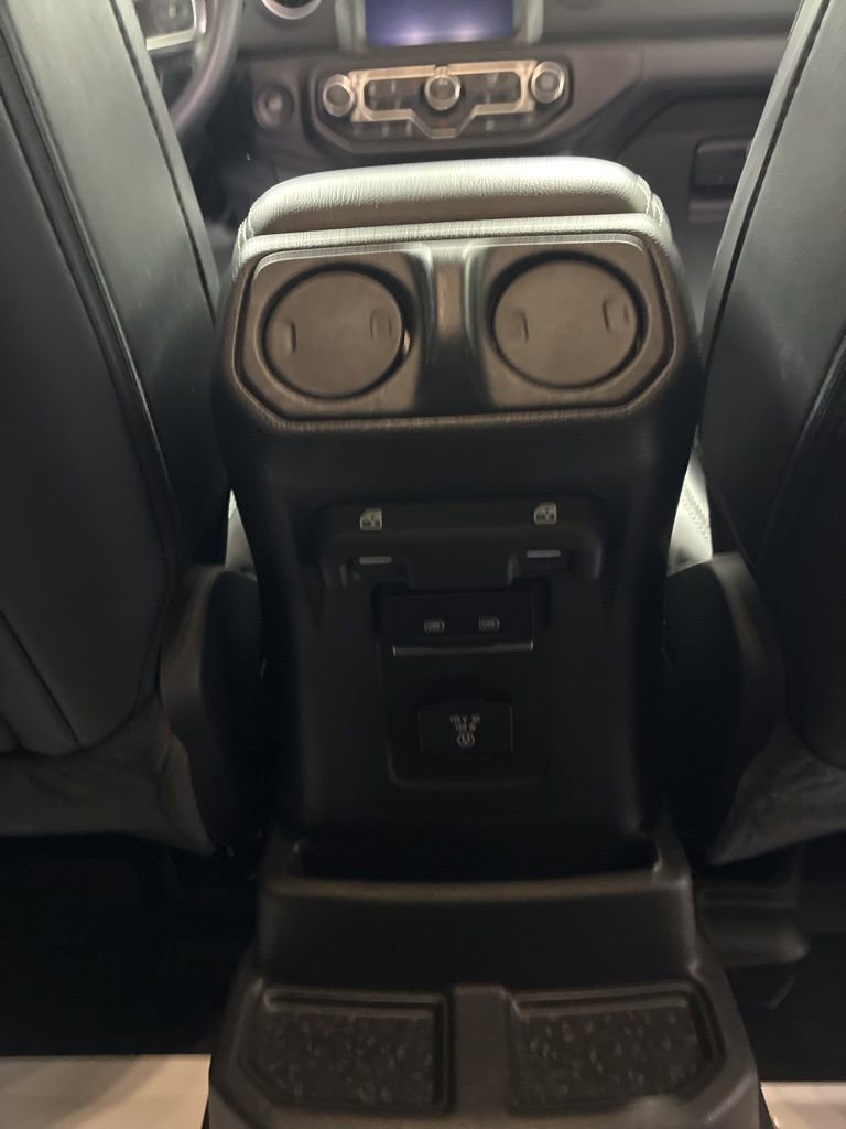 Used 2023 Jeep Wrangler Unlimited Sahara w/ LED Lighting Group AWD/4WD image 26