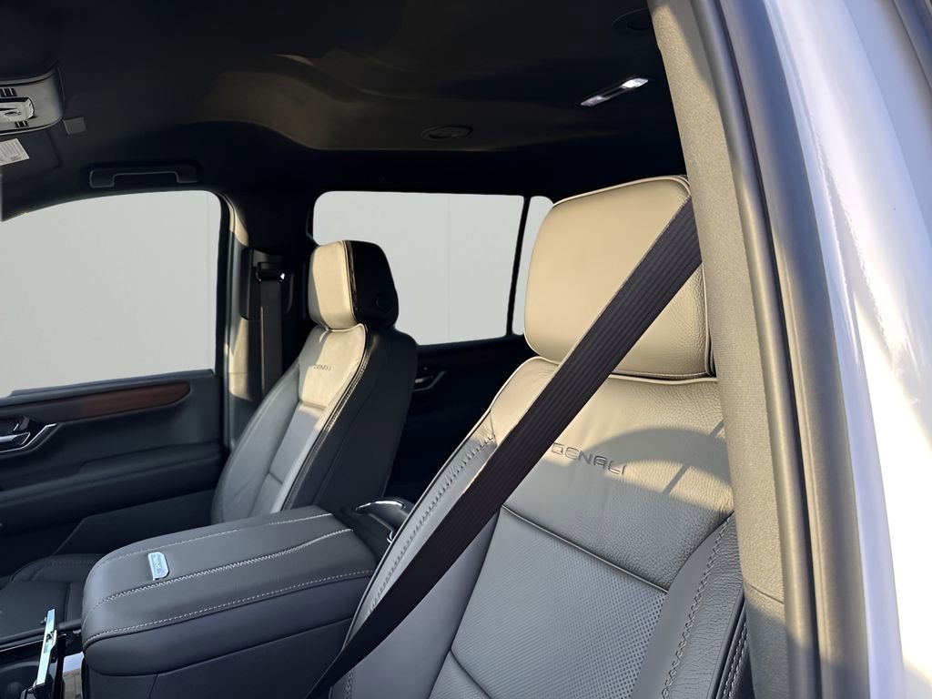 New 2026 GMC Yukon XL Denali RWD image 31