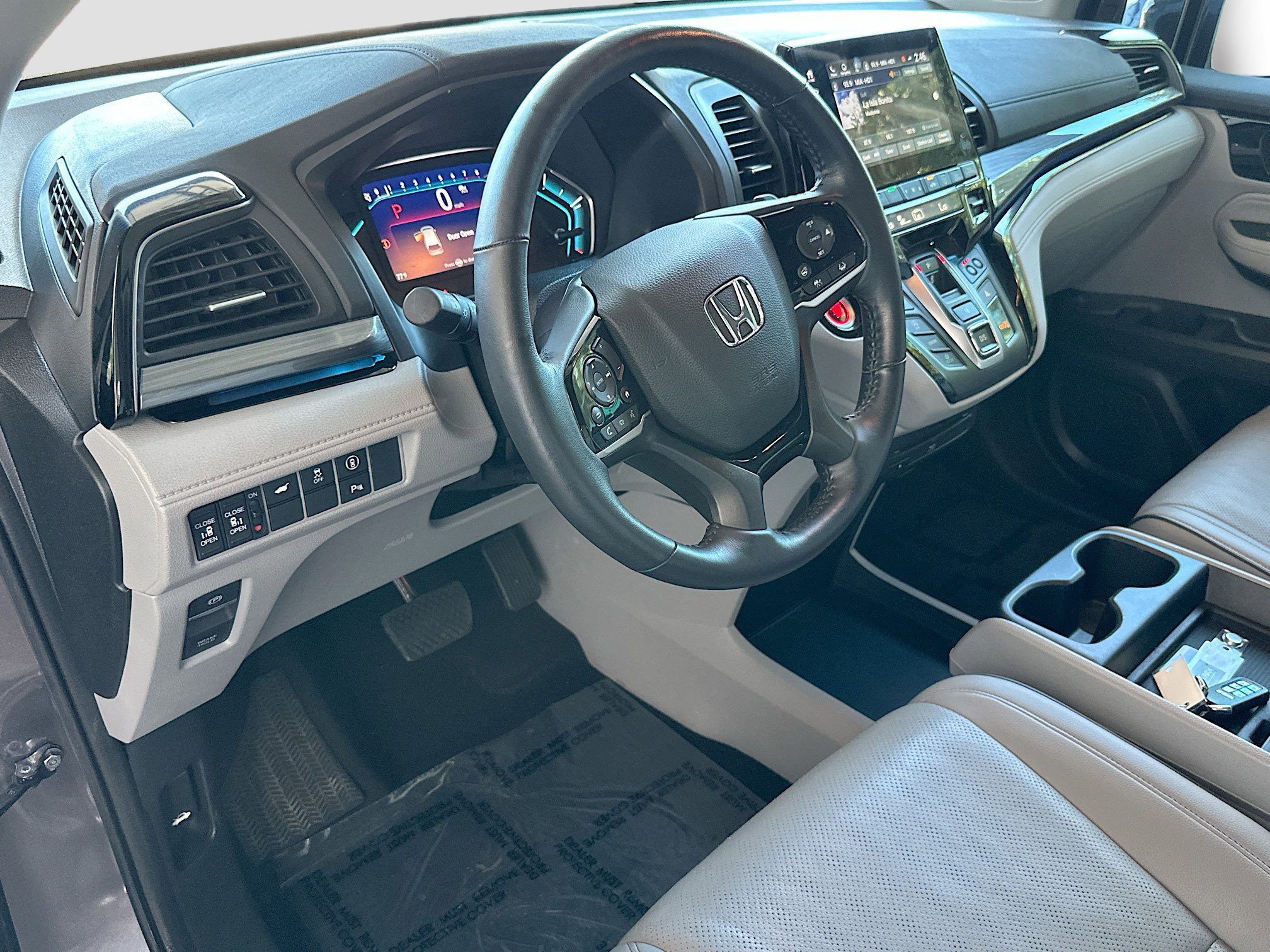 Used 2024 Honda Odyssey Elite image 9