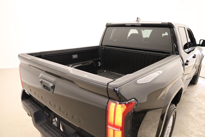 Certified 2025 Toyota Tacoma SR5 image 33