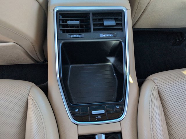 Used 2017 Porsche Panamera image 17