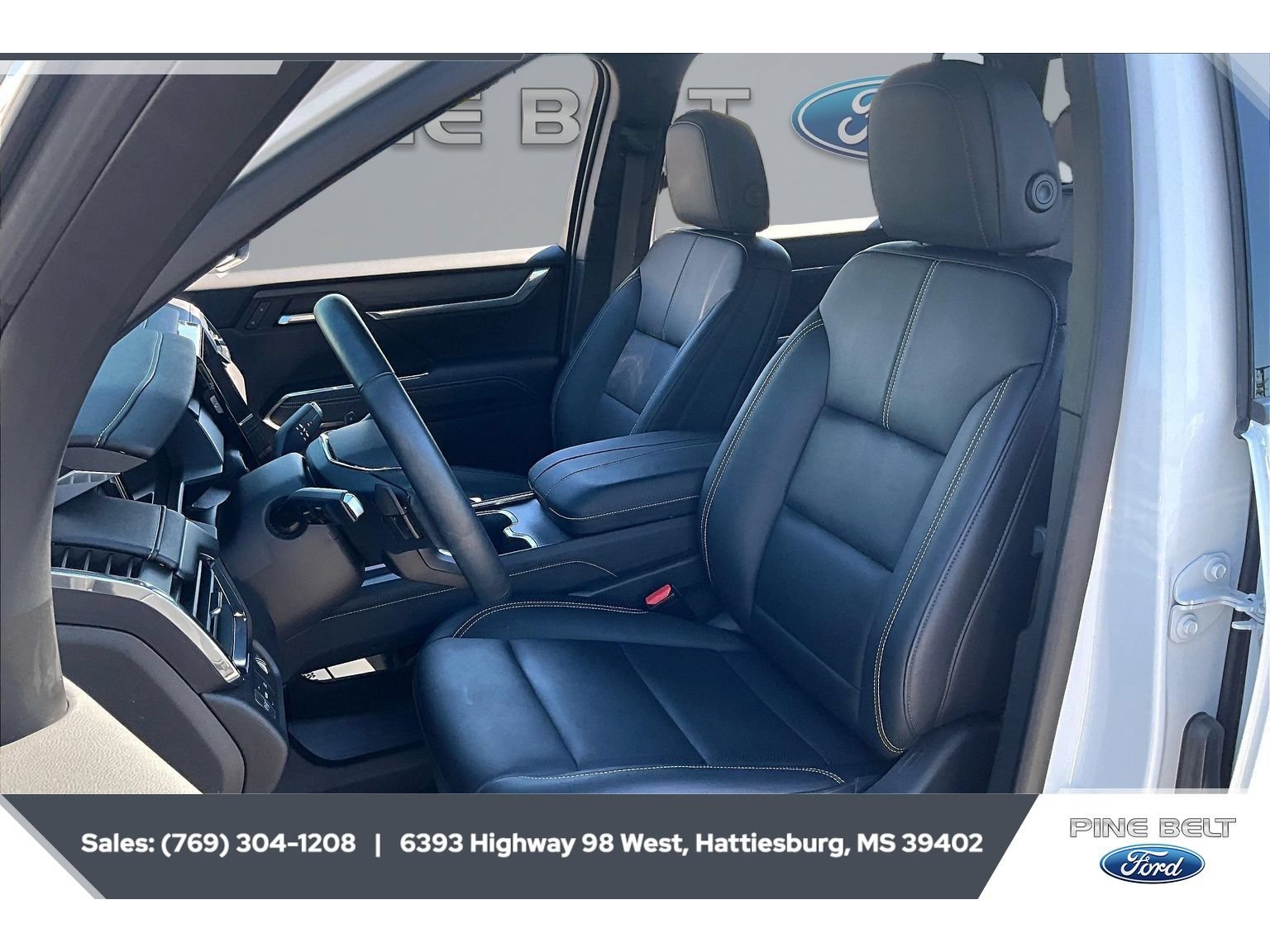 Used 2024 GMC Acadia Elevation w/ Black Edition FWD image 18