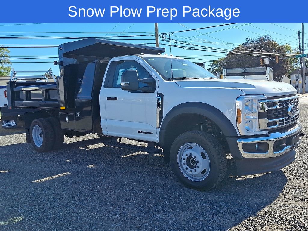 New 2025 Ford F550 4x4 Regular Cab Super Duty image 2