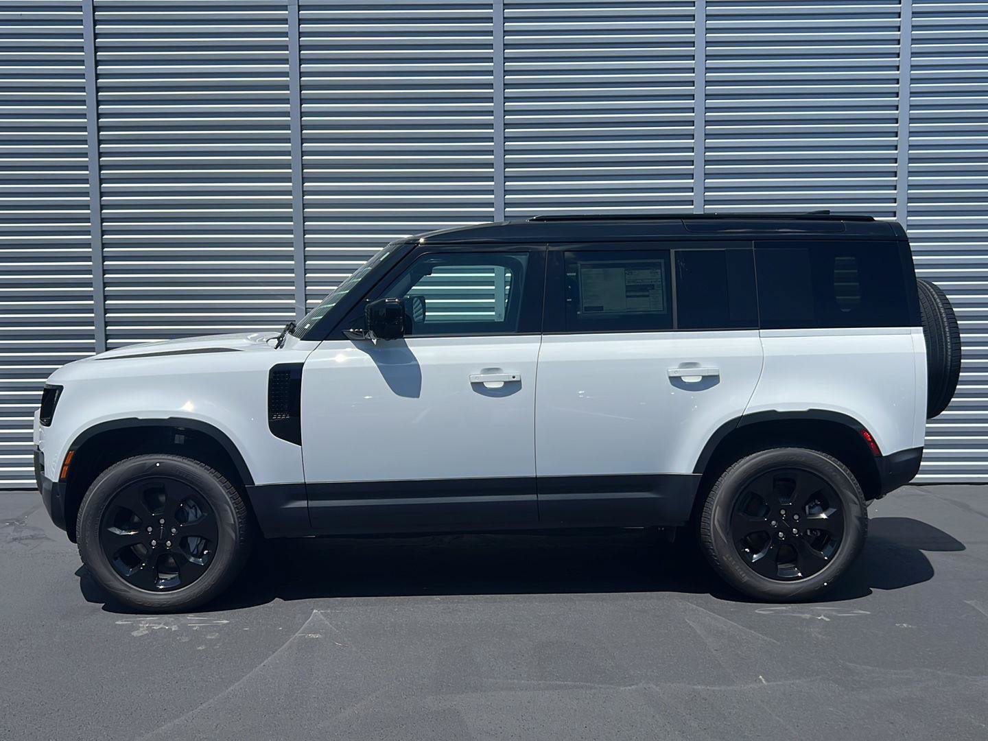 New 2026 Land Rover Defender 110 S AWD/4WD image 2