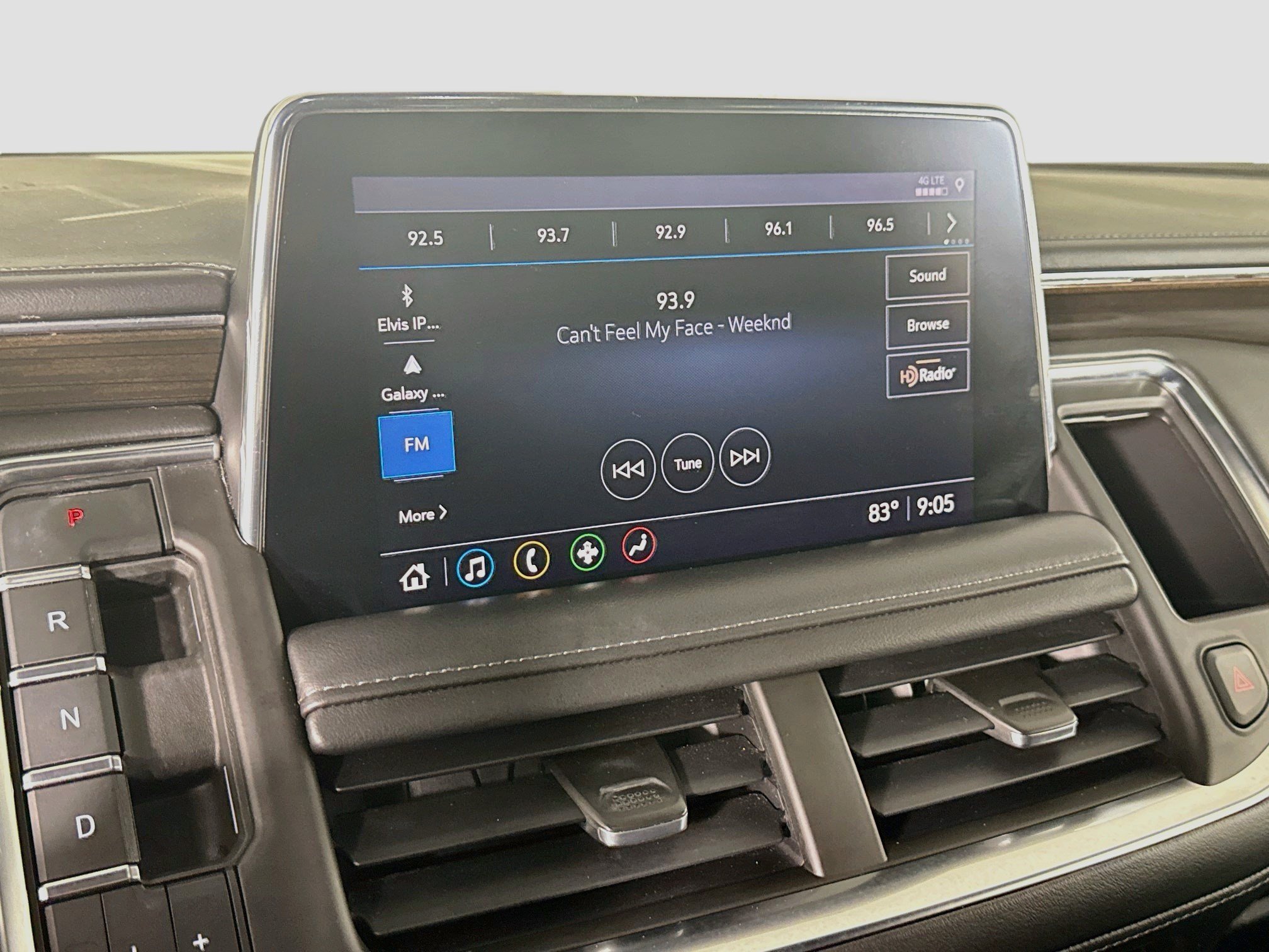 Used 2021 GMC Yukon SLE RWD image 18