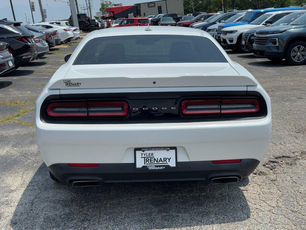 Used 2015 Dodge Challenger R/T Plus RWD image 5