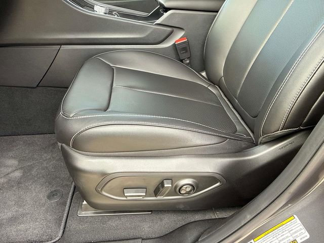 New 2025 Jeep Grand Cherokee L Limited w/ Luxury Tech Group II image 12