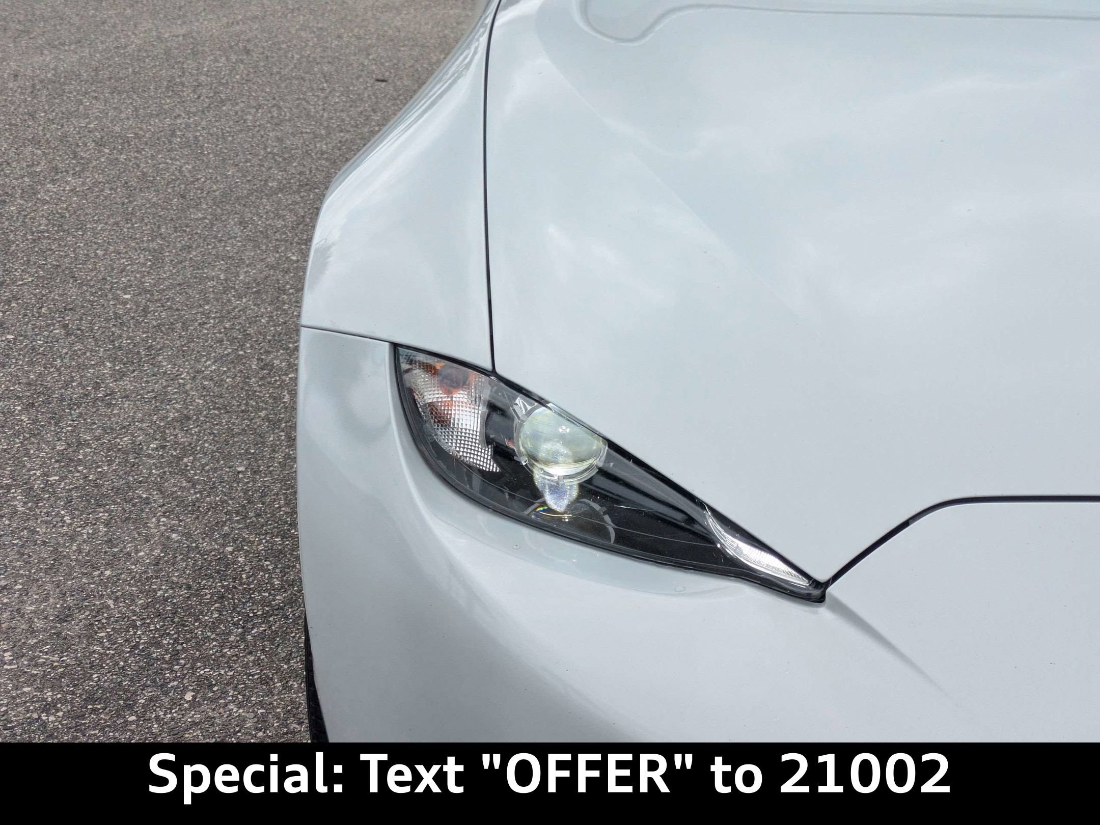 Used 2018 MAZDA MX-5 Miata RF Grand Touring image 9