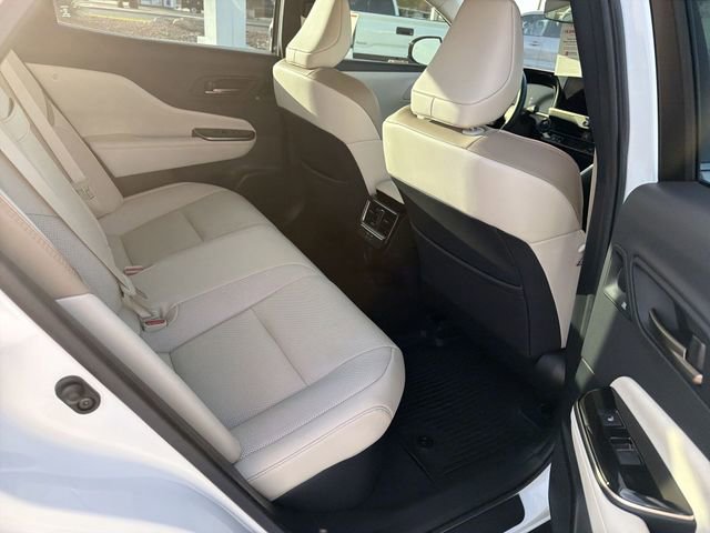 Certified 2024 Toyota Crown AWD/4WD image 30