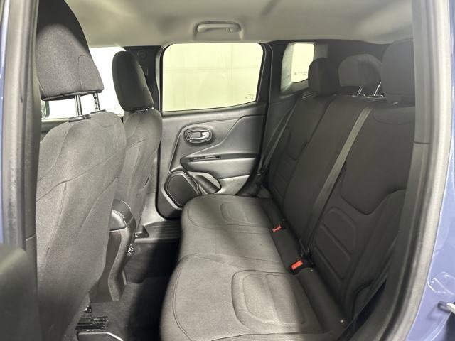 Used 2022 Jeep Renegade Latitude image 46