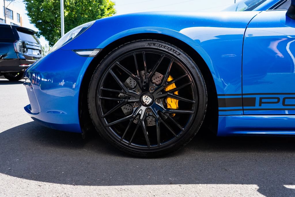 Used 2018 Porsche 718 Cayman RWD image 7