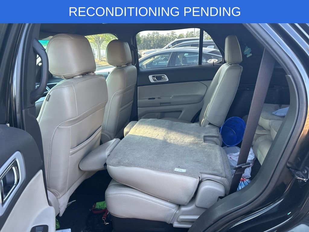 Used 2014 Ford Explorer XLT w/ Equipment Group 202A FWD image 9