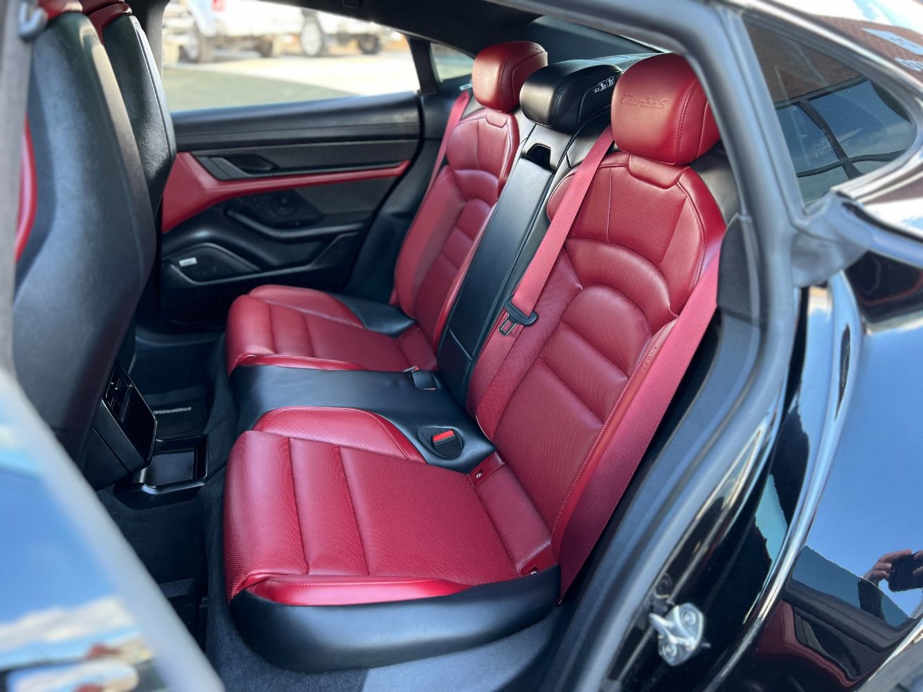 Used 2021 Porsche Taycan Turbo S image 27