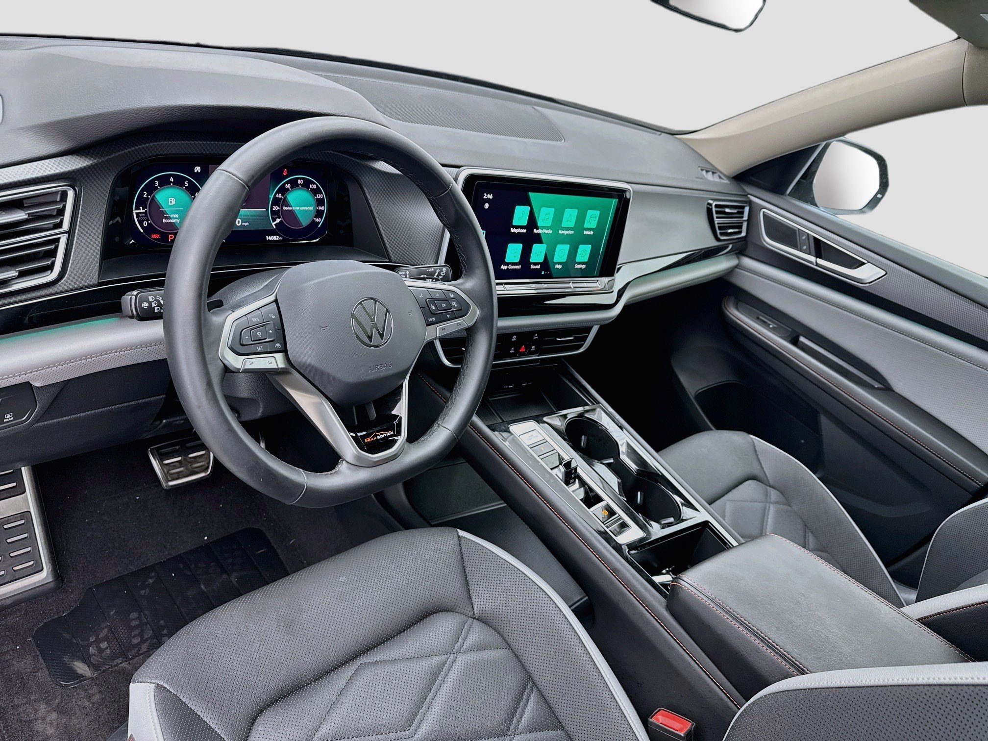 Used 2024 Volkswagen Atlas Peak Edition SE AWD/4WD image 7