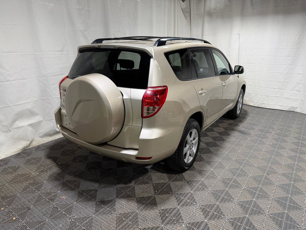 Used 2007 Toyota RAV4 Limited image 6
