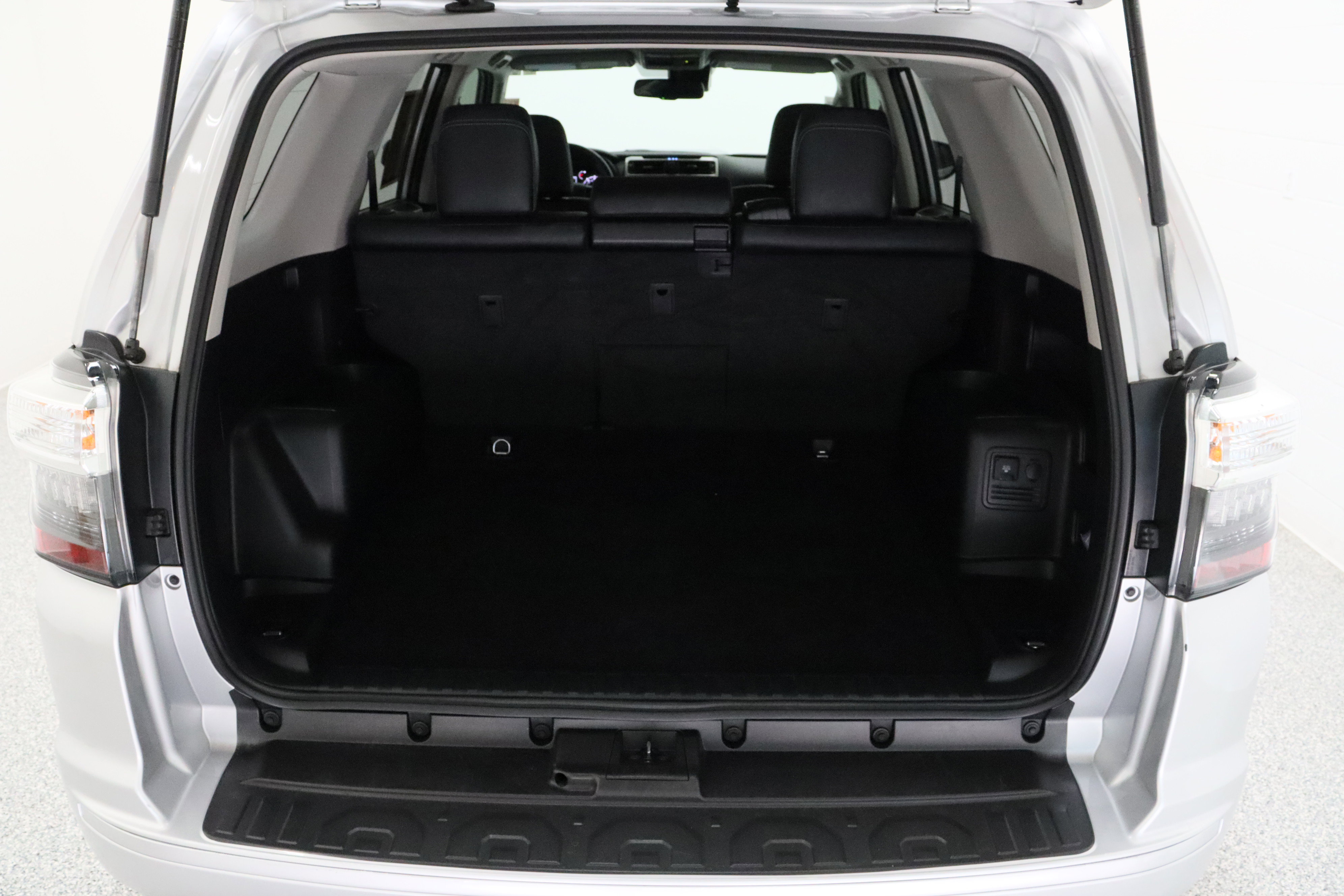 Certified 2024 Toyota 4Runner TRD Sport image 31