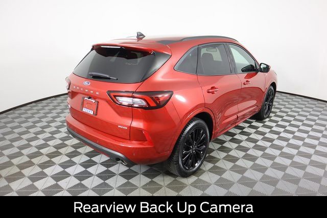 Certified 2023 Ford Escape ST-Line Elite AWD/4WD image 5